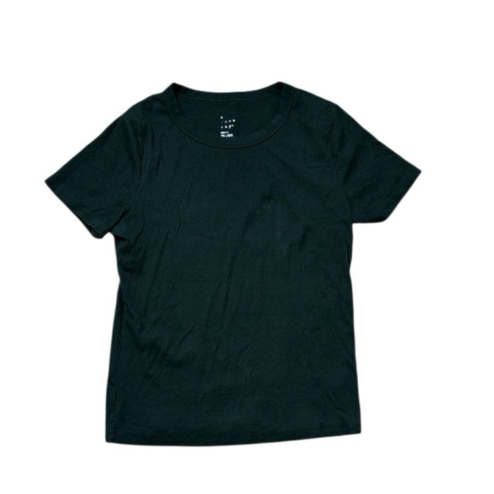 Target a New Day Ribbed Forest Green Short Sleeve Crewneck Tshirt Medium